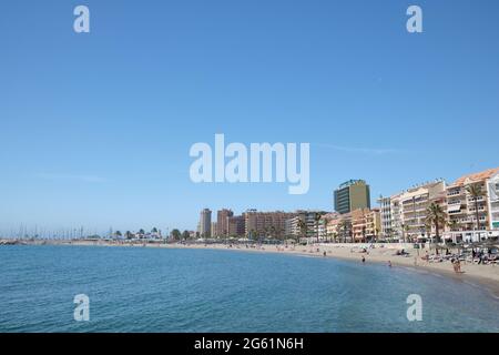 Plage de San Francisco, Fuengirola, province de Malaga, Andalousie, Espagne. Banque D'Images