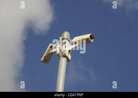 Kastrup  Copenhagen Denmark  14.April 2017 caméra de vidéosurveillance en haut à l'angle de l'alleen et du Kastrup. (Photo. Francis Dean/Deanimages.) Banque D'Images