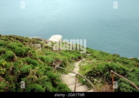 Une des deux positions de projecteurs à Brownstone Battery, une défense côtière de la Seconde Guerre mondiale construite pour protéger Dartmouth, l'estuaire de Dart et Start Bay. Banque D'Images