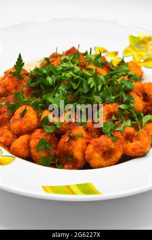 Boulettes de méatelles de Fellah avec persil maison de plats traditionnels turcs avec une belle présentation Banque D'Images