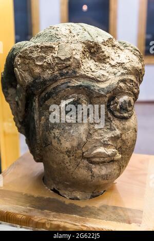 Tête de portrait en argile de Haft tappeh(Haft Tepe), Moyen Elamite, musée de Susa, Shush, province de Khuzestan, Iran, Perse, Asie occidentale, Asie Banque D'Images