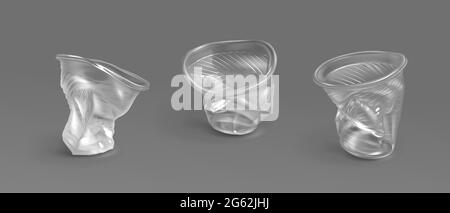 Tasses en plastique utilisées, verres jetables transparents. Ensemble vectoriel réaliste de tasses vides et crumeuses pour l'eau, le jus, le thé et les boissons. Concept de recyclage des déchets, déchets jetés Illustration de Vecteur