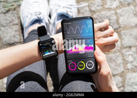 Gadget Smart Watch Health pour la course à pied. Application Runner Banque D'Images