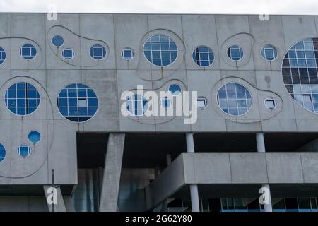 Aalborg, Danemark - 7 juin 2021 : vue détaillée de l'emblématique Maison de la musique d'Aalborg Banque D'Images