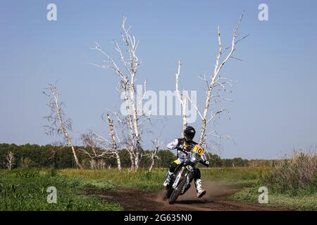 Novosibirsk, Russie. 02 juillet 2021. 10 Howes Skyler (etats-unis), Rockstar Energy Husqvarna Factory Racing, Husqvarna 450 Rally Factory Replica, action pendant la 1ère étape du rallye Silk Way 2021 entre Omsk et Novosibirsk, en Russie, le 02 juillet 2021 - photo Julien Delfosse/DPPI crédit: DPPI Media/Alamy Live News Banque D'Images