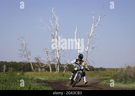 Omsk, Russie. 02 juillet 2021. 10 Howes Skyler (etats-unis), Rockstar Energy Husqvarna Factory Racing, Husqvarna 450 Rally Factory Replica, action pendant la 1ère étape du rallye de la route de la soie 2021 entre Omsk et Novosibirsk, en Russie le 02 juillet 2021 - photo Julien Delfosse/DPPI crédit: Independent photo Agency/Alay Live News Banque D'Images