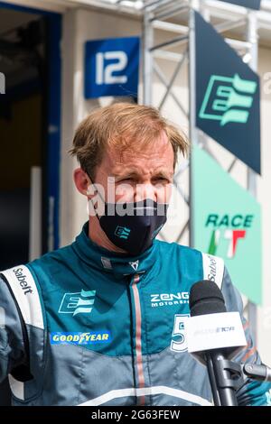 Vallelunga, Italie, juin 19 2021, Championnat pur ETCR. Portrait du champion suédois de pilote de voiture de course Mattias Ekstrom Banque D'Images