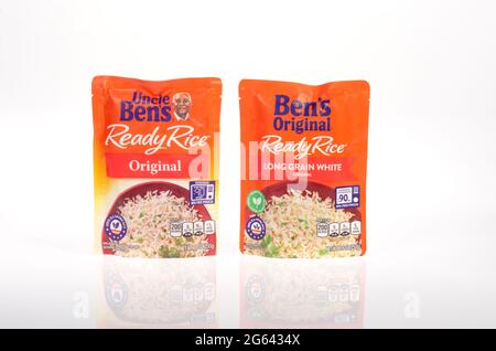 La pochette de riz originale de New Ben ainsi que la pochette originale d'Uncle Ben Banque D'Images