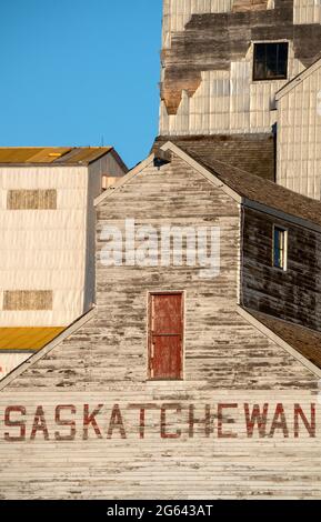 Élévateur de grain Delapued Tuxford Saskatchewan Canada stockage Banque D'Images