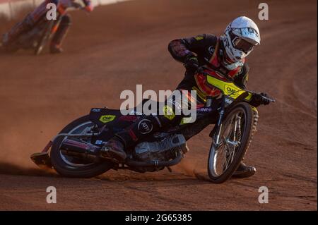 MANCHESTER, ROYAUME-UNI. 2 JUILLET Daniel Gilkes en action pour les Kent Iwade garage Royals lors du match de la Ligue nationale de développement entre Belle vue Colts et Kent Royals au National Speedway Stadium, Manchester, le vendredi 2 juillet 2021. (Credit: Ian Charles | MI News) Credit: MI News & Sport /Alay Live News Banque D'Images