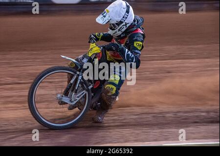 MANCHESTER, ROYAUME-UNI. 2 JUILLET Daniel Gilkes en action pour Kent Iwade garage Royals lors du match de la Ligue nationale de développement entre Belle vue Colts et Kent Royals au National Speedway Stadium, Manchester, le vendredi 2 juillet 2021. (Credit: Ian Charles | MI News) Credit: MI News & Sport /Alay Live News Banque D'Images