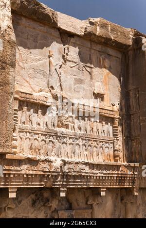 Persepolis, tombeau royal d'Artaxerxes iii, tombeau de roche sur la face, capitale de l'empire d'Achaemenid, province de Fars, Iran, Perse, Asie occidentale, Asie Banque D'Images