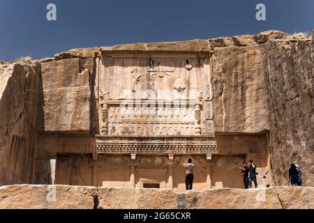 Persepolis, tombeau royal d'Artaxerxes ii, tombeau de roche sur la face, capitale de l'empire achéménide, province de Fars, Iran, Perse, Asie occidentale, Asie Banque D'Images