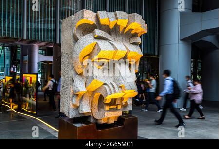 Les célèbres lions devant la banque HSBC, le quartier financier central, Hong Kong, Chine. Banque D'Images