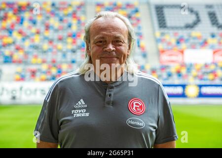 football, 2. Bundesliga, 2021/2022, Fortuna Duesseldorf, Merkur Spiel Arena, Media Day, Présentation de l'équipe pour la nouvelle saison de match, photo de presse, Dr Ulf Blecker, médecin de l'équipe Banque D'Images