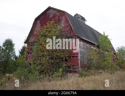 Grange abandonnée avec petite coupole, Hudson Valley, New York. Banque D'Images