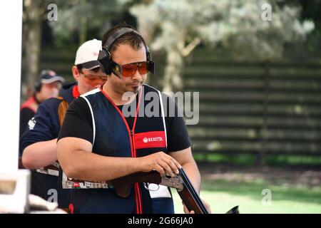 Aaron en lice dans la série britannique Shotgun juin 2021 Banque D'Images