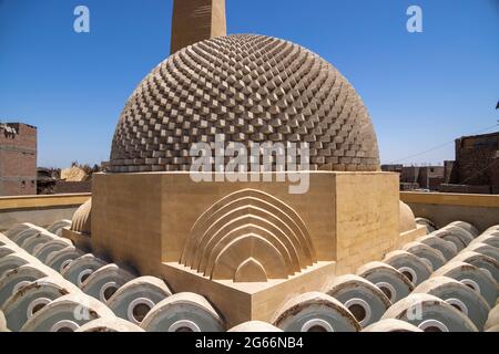 Dôme en brique, mosquée Abu al Stait, Basuna, Sohag, Égypte Banque D'Images