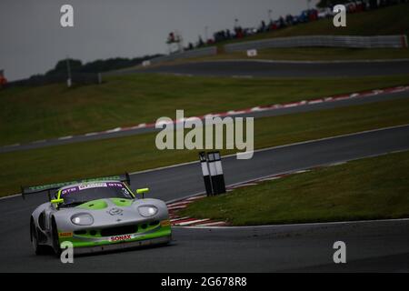 Oulton Park, Cheshire, Royaume-Uni. 03ème juillet 2021. Topcats Racing Marcos Mantis ( 3 ) conduit par Charlotte Gilbert/Jon Harrison lors du championnat GT Cup à Oulton Park, Cheshire, Angleterre, le 03 juillet 2021. Photo de Jurek Biegus. Credit: Jurek Biegus/Alamy Live News Banque D'Images