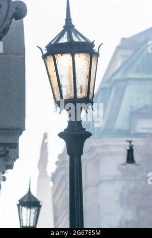 Ancien feu de rue près de la Plaza de Mayo à Buenos Aires, Argentine. Banque D'Images