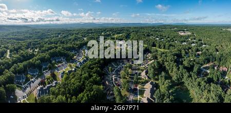 Vue aérienne d'un terrain de golf résidentiel et de vacances à Fairfield Glade, Tennessee Banque D'Images