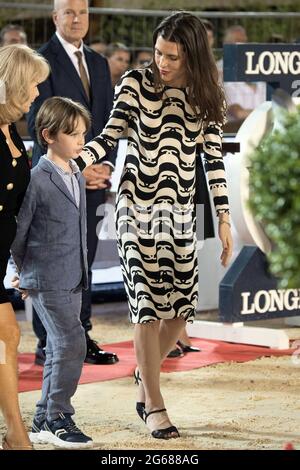 Charlotte Casiraghi et son fils Raphaël assistent au 15e saut international de Monte-Carlo, le 03 juillet 2021 à Monte-Carlo, Monaco.photo de David Niviere/ABACAPRESS.COM Banque D'Images