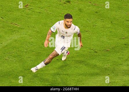 Lorenzo Insigne, ITA 10 célèbre son but, heureux, rire, célébration, 0-2 dans le quart de finale match BELGIQUE - ITALIE 1-2 aux Championnats d'Europe de football UEFA 2020 en saison 2020/2021 le 02 juillet 2021 à Munich, Allemagne. © Peter Schatz / Alamy Live News Banque D'Images