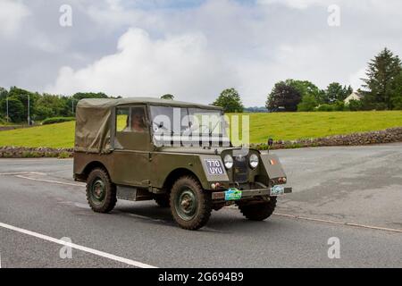 1954 50s vert Belge Minerva 4x4 tout-terrain, en route vers Leighton Hall Classic car show July, Carnforth, Lancashire Royaume-Uni Banque D'Images