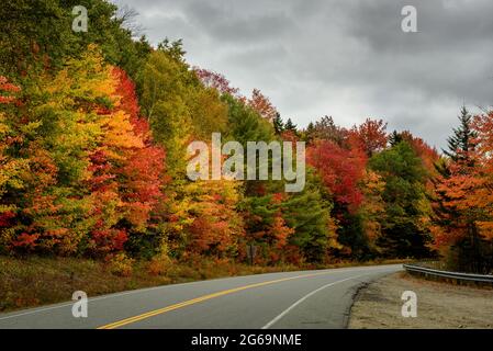 L'autoroute Kancamangus dans le New hampshire à l'automne Banque D'Images