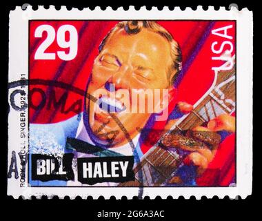 MOSCOU, RUSSIE - 18 AVRIL 2020 : le timbre-poste imprimé aux États-Unis montre Bill Haley, American Music série, vers 1993 Banque D'Images