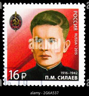 MOSCOU, RUSSIE - 2 MAI 2020 : le timbre-poste imprimé en Russie montre l'officier de sécurité P.M. Silaev (1916–1942), 70e anniversaire de la victoire de la Seconde Guerre mondiale, Milita Banque D'Images