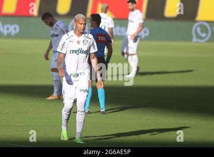 Recife, Brésil. 04e juillet 2021. Deyverson, pendant le Sport et Palmeiras, tenu ce dimanche (04), dans un match valable pour le 9ème tour du Championnat brésilien 2021, un match tenu au stade Ilha do Retiro, à Recife, Pernambuco, Brésil. Crédit: Tiago Caldas/FotoArena/Alay Live News Banque D'Images