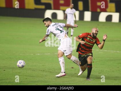 Recife, Brésil. 04e juillet 2021. Luan, pendant le Sport e Palmeiras, tenu ce dimanche (04), dans un match valable pour le 9ème tour du Championnat brésilien 2021, un match tenu au stade Ilha do Retiro, à Recife, Pernambuco, Brésil. Crédit: Tiago Caldas/FotoArena/Alay Live News Banque D'Images