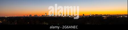 Panorama haute résolution d'Austin Texas Skyline pendant un coucher de soleil d'hiver Banque D'Images