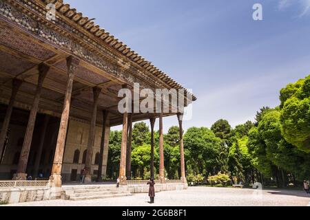 Palais et jardin historique de Chehel Sotun, le jardin perse, Ispahan (Espahan), province d'Ispahan, Iran, Perse, Asie occidentale, Asie Banque D'Images