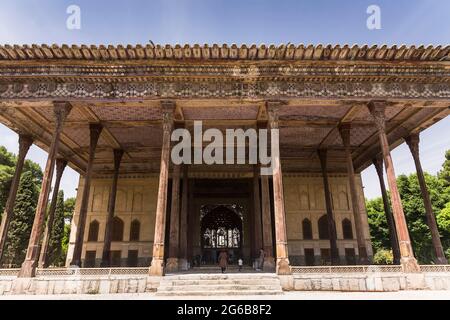 Palais et jardin historique de Chehel Sotun, le jardin perse, Ispahan (Espahan), province d'Ispahan, Iran, Perse, Asie occidentale, Asie Banque D'Images