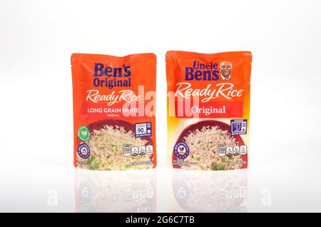 La pochette de riz originale de New Ben ainsi que la pochette originale d'Uncle Ben Banque D'Images