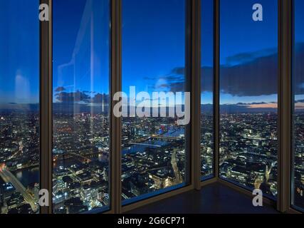 Vue depuis l'étage panoramique, double hauteur, au niveau 57. 22 Bishopsgate, LONDRES, Royaume-Uni. Architecte: Architecture PLP, 2020. Banque D'Images