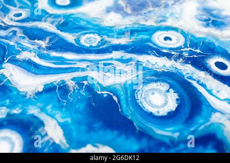 Art résine époxy. Art résine avec couleurs bleu et blanc. Composition abstraite pour votre conception. Banque D'Images