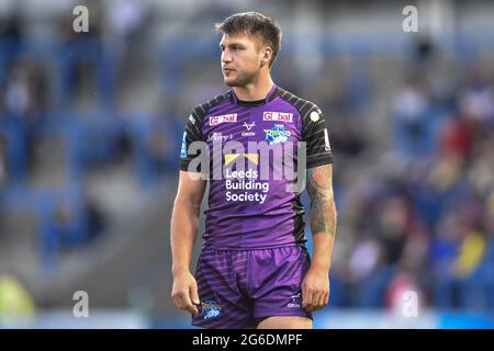 Warrington, Royaume-Uni. 05e juillet 2021. Tom Briscoe (2) de Leeds Rhinos pendant l'échauffement à Warrington, Royaume-Uni, le 7/5/2021. (Photo de Richard long/ RL Photography/News Images/Sipa USA) crédit: SIPA USA/Alay Live News Banque D'Images