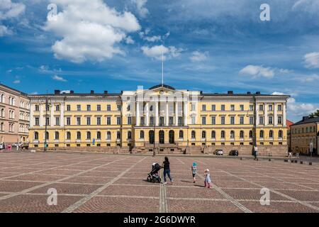 Valtioneuvoston linna ou Palais du Gouvernement près de la place du Sénat à Helsinki, en Finlande Banque D'Images