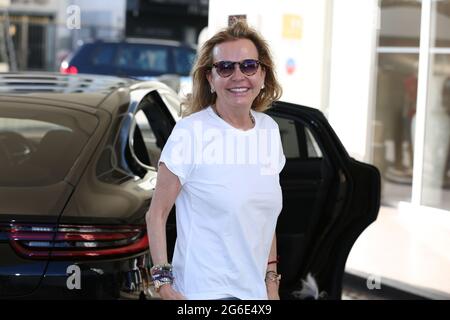 Cannes, France. 05e juillet 2021. Caroline SCHEUFELE, directrice artistique et co-présidente de Chopard, assiste au dîner du jury officiel un jour avant l'ouverture du 74e Festival annuel de Cannes le 5 juillet 2021 à Cannes, France crédit: Mickael Chavet/Alay Live News Banque D'Images