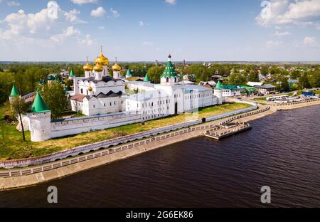 Monastère d'Ipatiev à Kostroma Banque D'Images