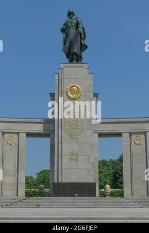 Sowjetisches Ehrenmal, Straße 17. Juni, Tiergarten, Mitte, Berlin, Allemagne Banque D'Images