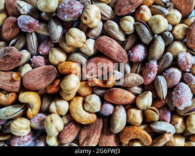 Noix mélangées. Noix, arachides, noix de pin, noix de cajou Banque D'Images