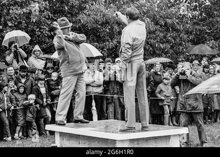 Les championnats du monde de conker à Ashton, Northamptonshire, 1983 Banque D'Images