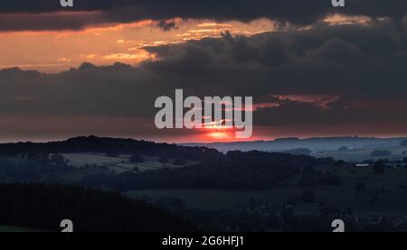 Coucher de soleil en Angleterre, Robin des Bois grève dans Peak District Banque D'Images