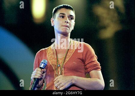 Vérone Italie 09/09/2000 : Sinead O'Connor en concert au Festivalbar Banque D'Images