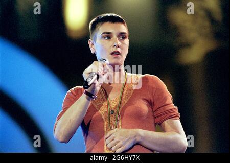 Vérone Italie 09/09/2000 : Sinead O'Connor en concert au Festivalbar Banque D'Images