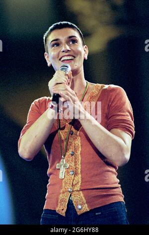 Vérone Italie 09/09/2000 : Sinead O'Connor en concert au Festivalbar Banque D'Images